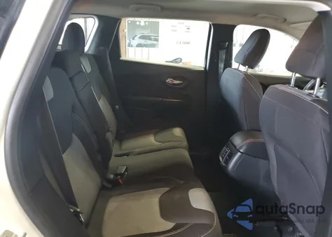 2015 Jeep Cherokee Sport z USA, uszkodzony, nr VIN 1C4PJMAB9FW533053